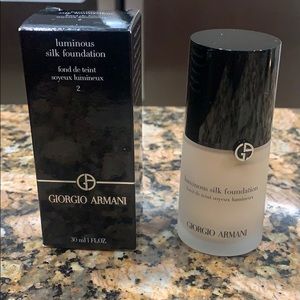 Giorgio Armani luminous silk foundation